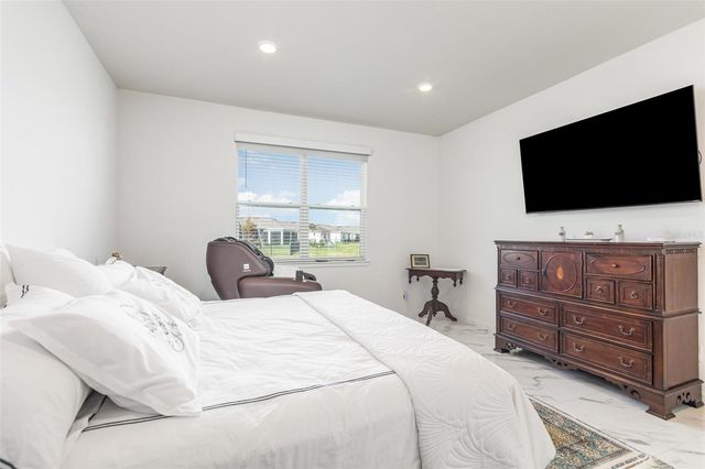 1974 SPRING SHOWER CIRCLE, Kissimmee, FL 34744