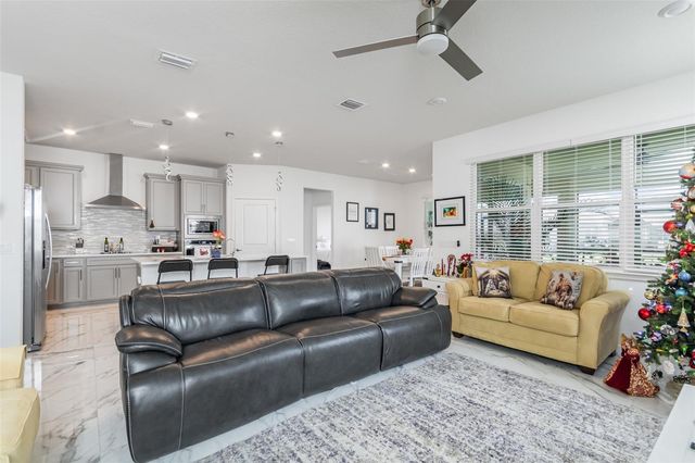 1974 SPRING SHOWER CIRCLE, Kissimmee, FL 34744