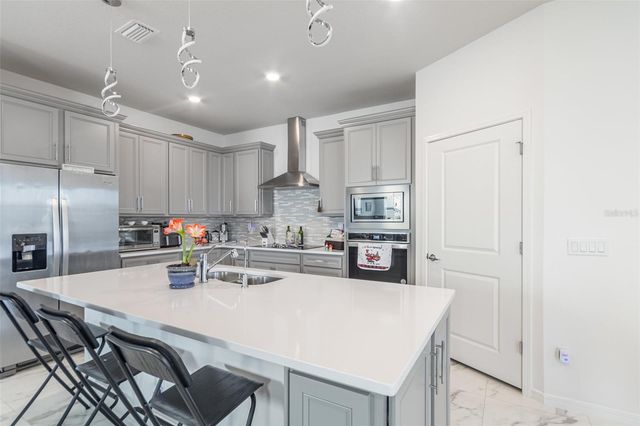 1974 SPRING SHOWER CIRCLE, Kissimmee, FL 34744