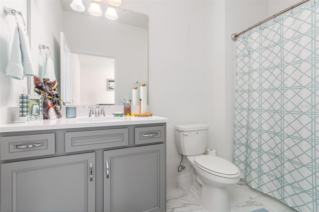 Image 11 of property listing at 1974 SPRING SHOWER CIRCLE, Kissimmee, FL 34744