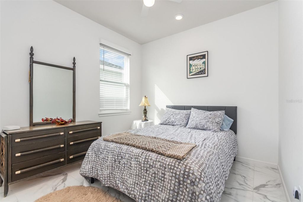 Image 22 of property listing at 1974 SPRING SHOWER CIRCLE, Kissimmee, FL 34744