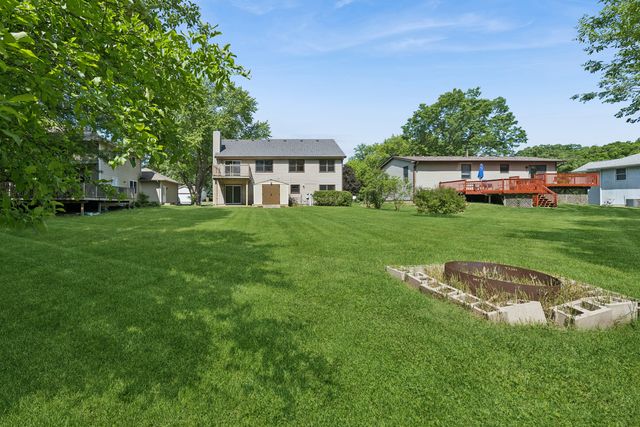 204 Brandywine Drive, Poplar Grove, IL 61065