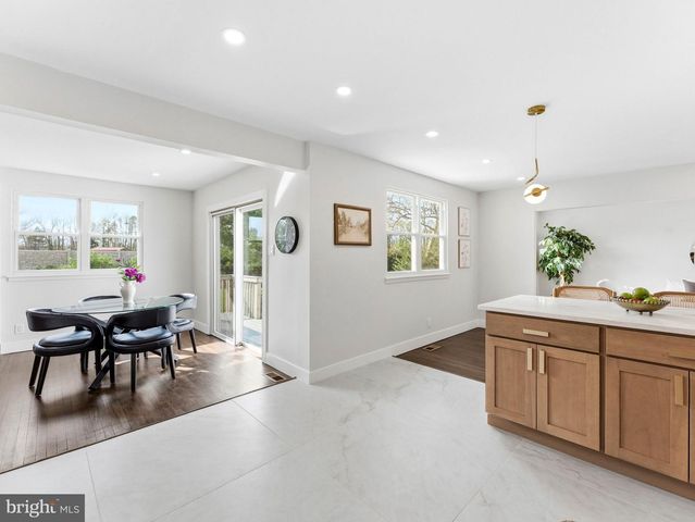 206 RAMBLEWOOD, Mount Laurel, NJ 08054