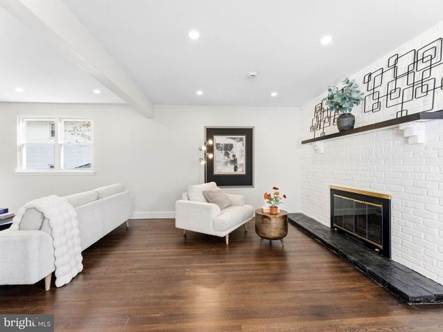 206 RAMBLEWOOD, Mount Laurel, NJ 08054