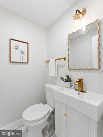 206 RAMBLEWOOD, Mount Laurel, NJ 08054