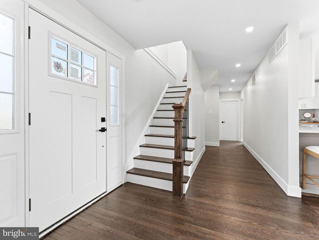 206 RAMBLEWOOD, Mount Laurel, NJ 08054