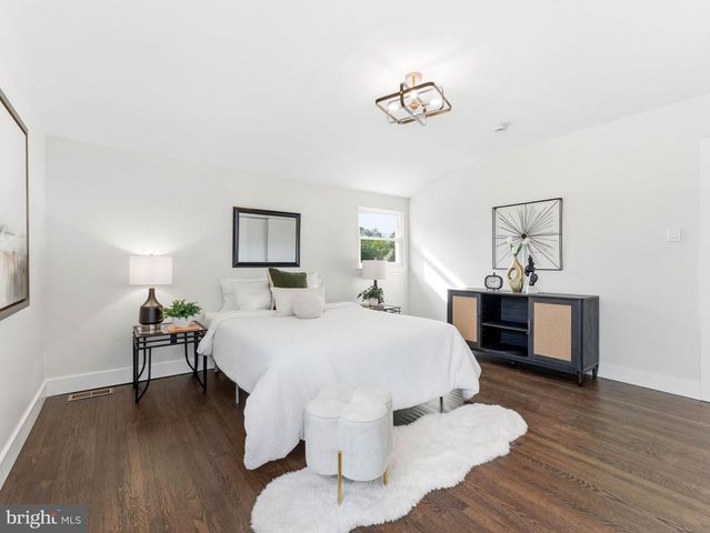 206 RAMBLEWOOD, Mount Laurel, NJ 08054