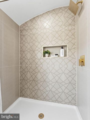 206 RAMBLEWOOD, Mount Laurel, NJ 08054