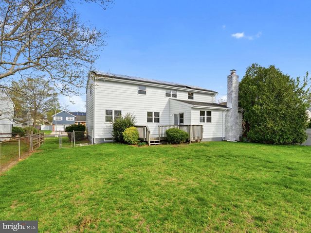 206 RAMBLEWOOD, Mount Laurel, NJ 08054