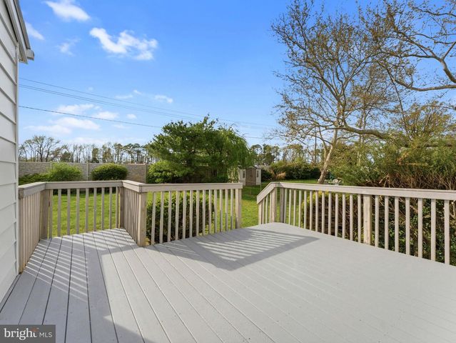 206 RAMBLEWOOD, Mount Laurel, NJ 08054