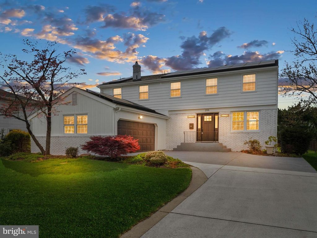 206 RAMBLEWOOD, Mount Laurel, NJ 08054