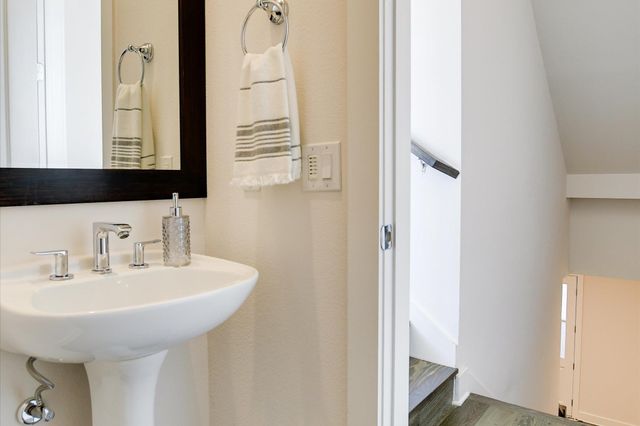 1301 Town Creek DR 1, Austin, TX 78741