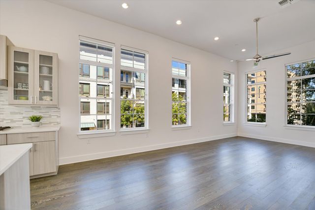 1301 Town Creek DR 1, Austin, TX 78741