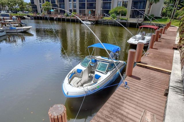 3 Royal Palm Way 102, Boca Raton, FL 33432