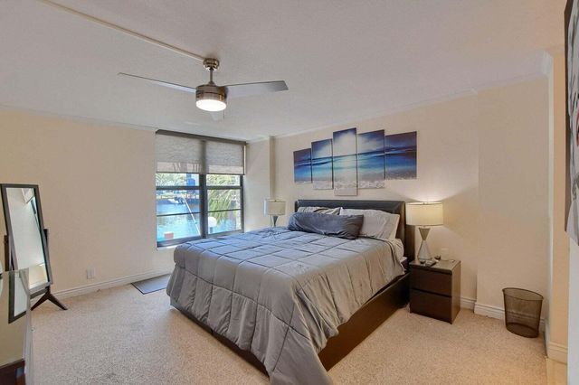 3 Royal Palm Way 102, Boca Raton, FL 33432