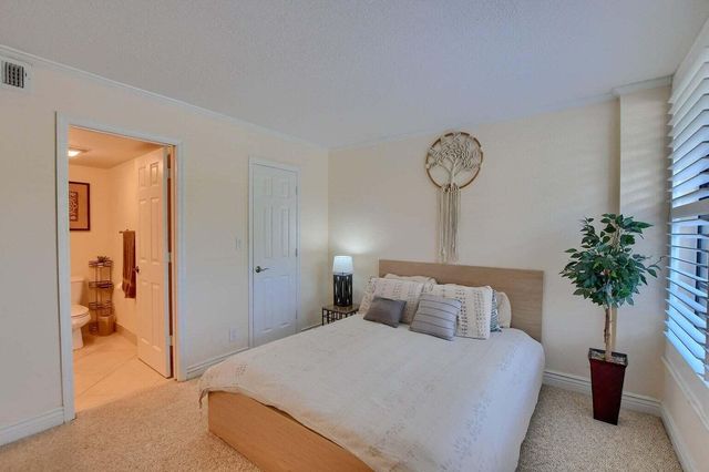 3 Royal Palm Way 102, Boca Raton, FL 33432