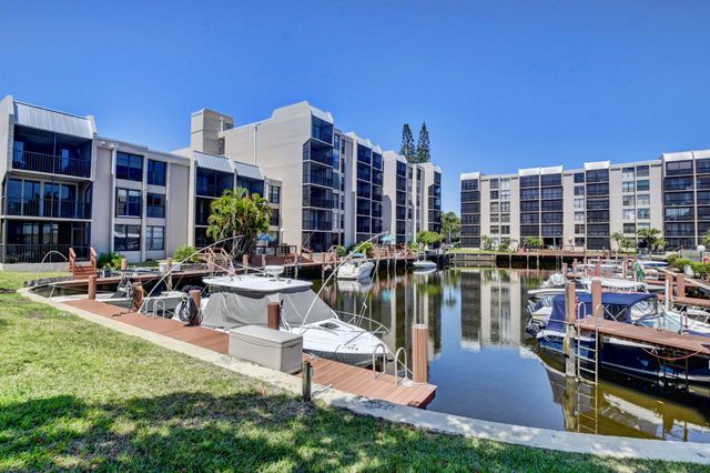 3 Royal Palm Way 102, Boca Raton, FL 33432