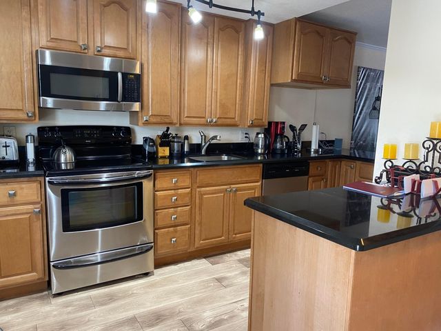 3 Royal Palm Way 102, Boca Raton, FL 33432