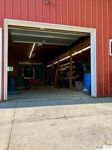 505 Oak Hill Road, Plattsmouth, NE 68048