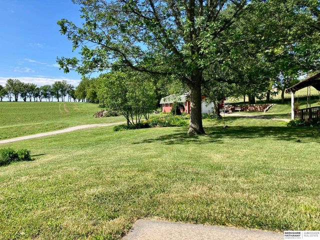 505 Oak Hill Road, Plattsmouth, NE 68048