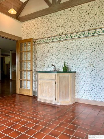 505 Oak Hill Road, Plattsmouth, NE 68048