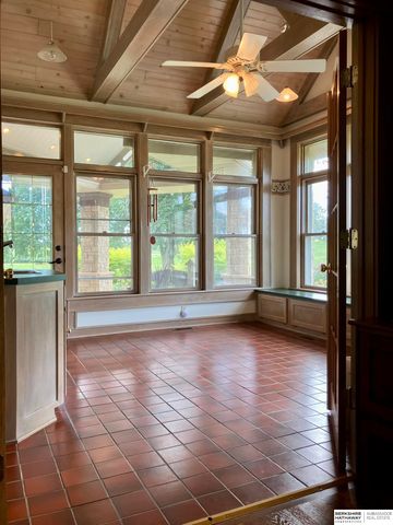 505 Oak Hill Road, Plattsmouth, NE 68048