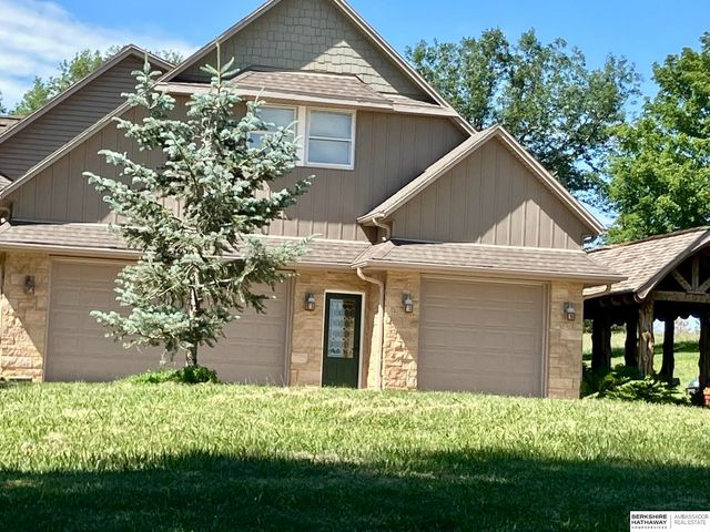 505 Oak Hill Road, Plattsmouth, NE 68048