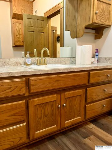 505 Oak Hill Road, Plattsmouth, NE 68048