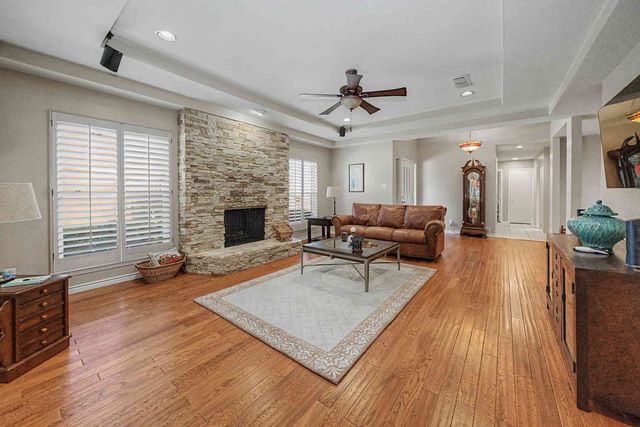 6609 Waterwood Trail, Benbrook, TX 76132