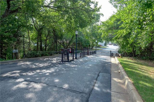 827 Red Bird Lane B, Norman, OK 73072