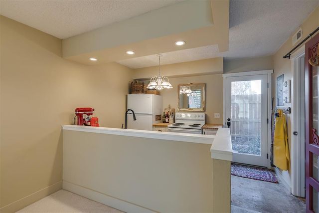 827 Red Bird Lane B, Norman, OK 73072