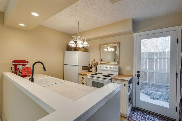 827 Red Bird Lane B, Norman, OK 73072