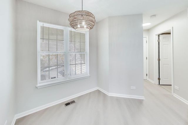 2073 Cambria Court, Northbrook, IL 60062