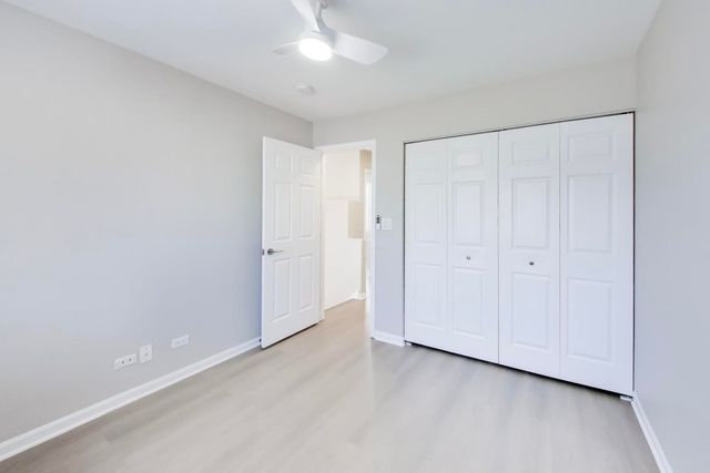 2073 Cambria Court, Northbrook, IL 60062