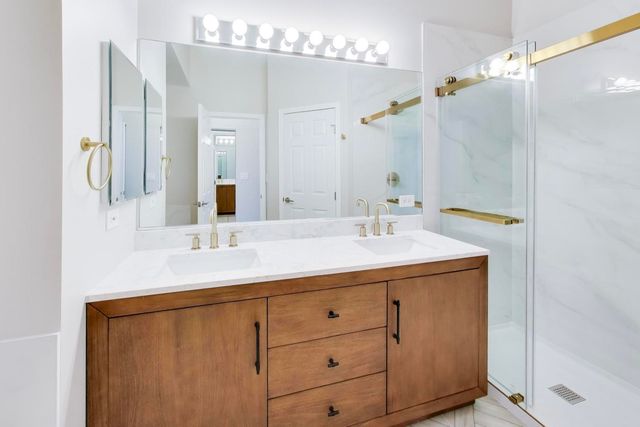 2073 Cambria Court, Northbrook, IL 60062