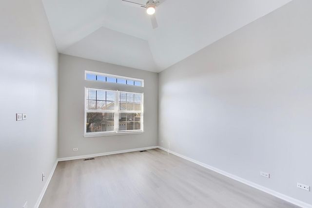 2073 Cambria Court, Northbrook, IL 60062