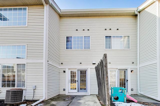 2073 Cambria Court, Northbrook, IL 60062