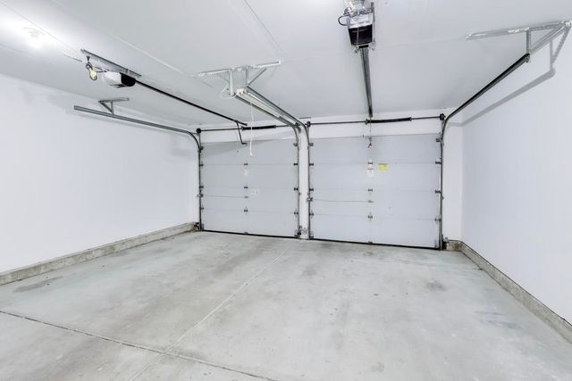 2073 Cambria Court, Northbrook, IL 60062