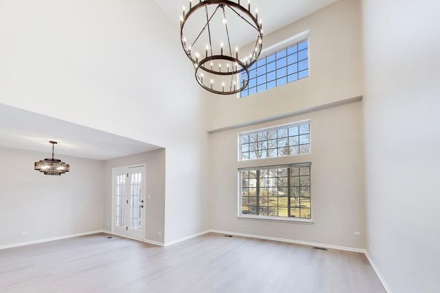 2073 Cambria Court, Northbrook, IL 60062