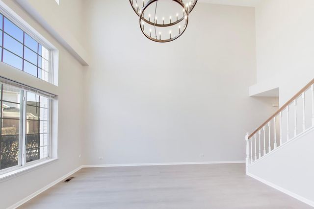 2073 Cambria Court, Northbrook, IL 60062