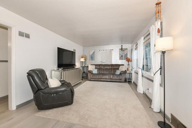 317 Delafield STREET, Waukesha, WI 53188