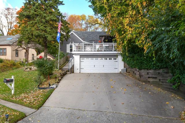 317 Delafield STREET, Waukesha, WI 53188