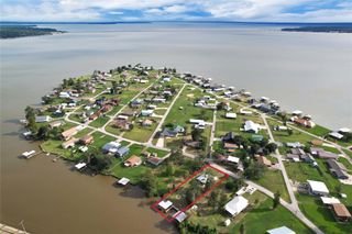 219 Lakeshore N, Onalaska, TX 77360