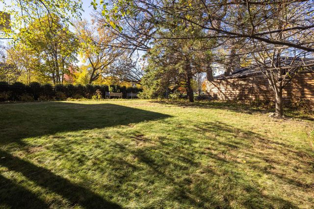 2210 Cedar Lake Parkway, Minneapolis, MN 55416