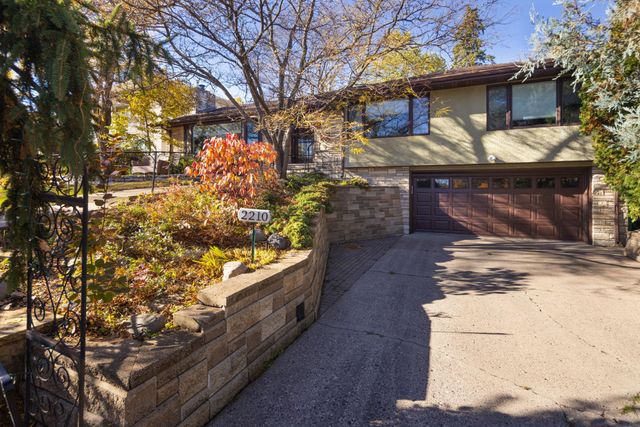 2210 Cedar Lake Parkway, Minneapolis, MN 55416