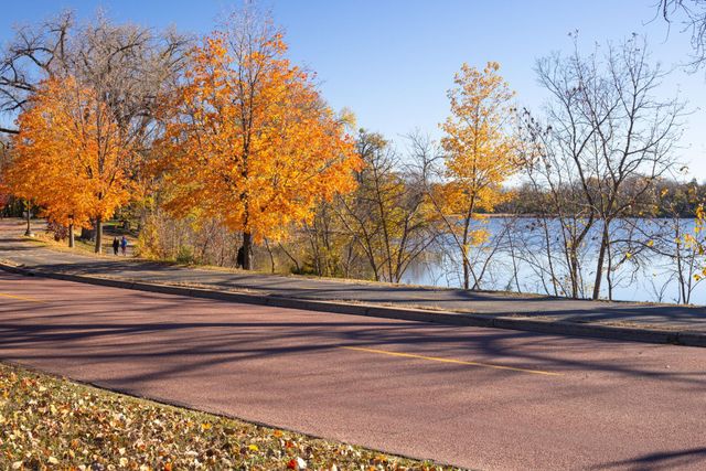 2210 Cedar Lake Parkway, Minneapolis, MN 55416