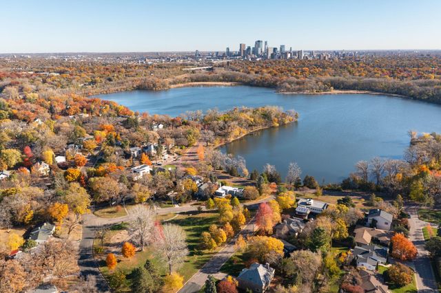 2210 Cedar Lake Parkway, Minneapolis, MN 55416