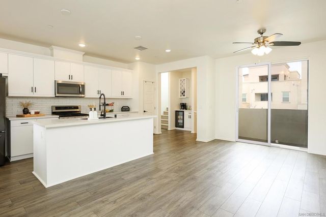 5145 Calle Sandwaves 22, San Diego, CA 92154