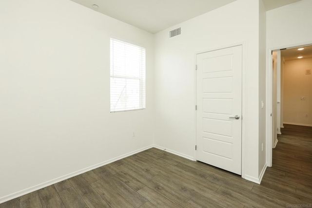 5145 Calle Sandwaves 22, San Diego, CA 92154