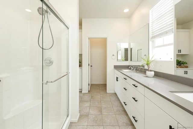 5145 Calle Sandwaves 22, San Diego, CA 92154